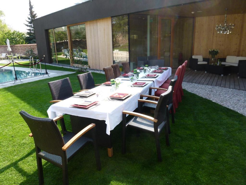 Hotel Landhaus Moserhof Gumpoldskirchen Exterior photo